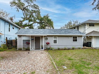 Investor's Dream - Newly Updated Property with Income Potential! - photo 1