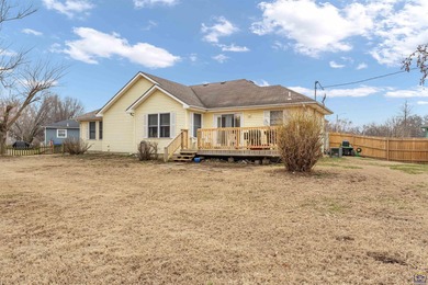 Well-maintained 5-bedroom, 2-bath home in the desirable Seaman