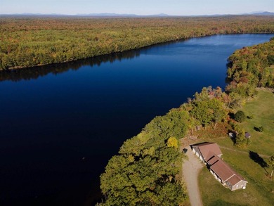 End-of-the-road privacy meets stunning riverfront living in this - photo 36