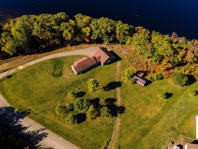End-of-the-road privacy meets stunning riverfront living in this - photo 42