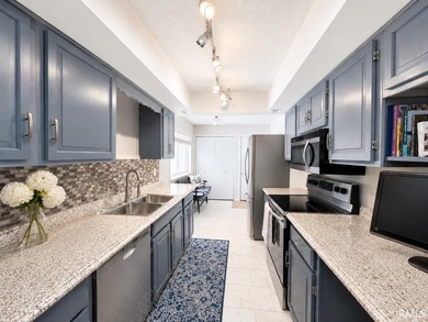 Enjoy easy one-level living and resort-style amenities at 9124 S - photo 4