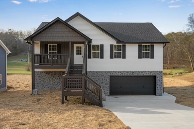 Chickamauga Lake Home For Sale in Soddy Daisy Tennessee