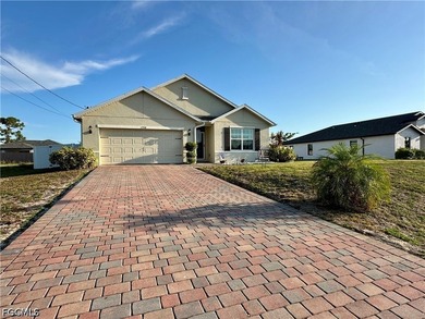 Welcome to this exceptional property located in the Cape Coral - photo 1