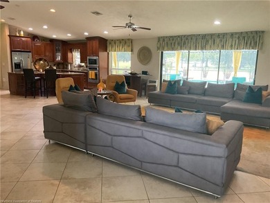 Stunning 5BR 3.5BA Pool home located on the Premier Golf Course - photo 8