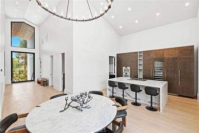 647 Temple - photo 15