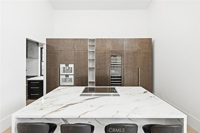 647 Temple - photo 16