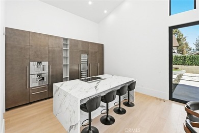647 Temple - photo 17