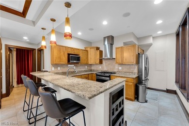 Experience true downtown living in this stunning 2-beds, 2-baths - photo 19