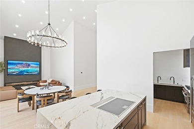 647 Temple - photo 24