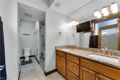 Experience true downtown living in this stunning 2-beds, 2-baths - photo 28