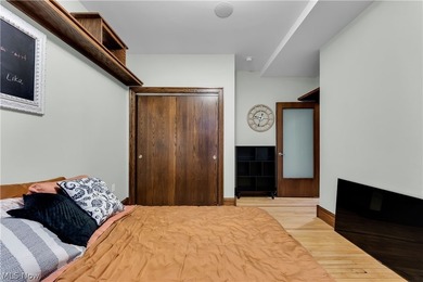 Experience true downtown living in this stunning 2-beds, 2-baths - photo 31