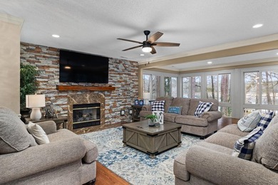 Seller is offering $5000 in concessions with acceptable offer!! - photo 3