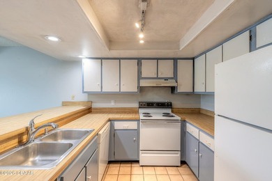 New Price! Don't miss out! This 2-bedroom, 2.5-bath - photo 8