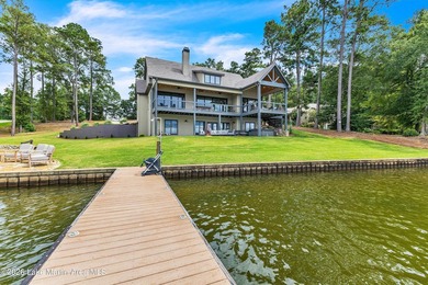 Lake Martin Home For Sale in Jacksons Gap Alabama