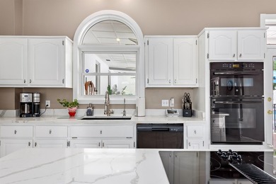 Luxury on 14.5 private acres, this stunning estate offers 5,000 - photo 7
