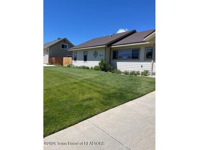 Lake Home For Sale in Pinedale, Wyoming