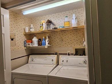 REDUCED! READY TO SELL! BESTLOCATION!! Corner unit w/garage on - photo 32