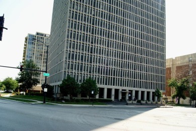 Lake Home For Sale in Chicago, Illinois
