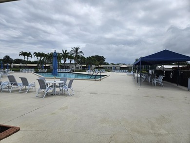 REDUCED! READY TO SELL! BESTLOCATION!! Corner unit w/garage on - photo 45