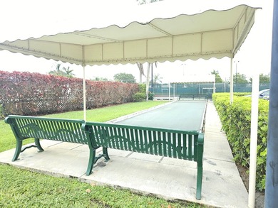 REDUCED! READY TO SELL! BESTLOCATION!! Corner unit w/garage on - photo 46