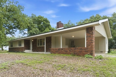 Just minutes from Stockton Lake, this move-in ready home sits on - photo 4