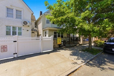 Single-family townhouse nestled on a beautiful tree-lined street - photo 16
