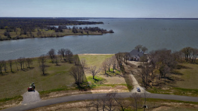 WATERFRONT LOT FOR SALE ON RICHLAND CHAMBERS LAKE - Lake Lot For Sale in Streetman, Texas