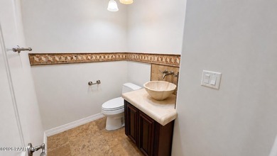 Welcome to 863 Northridge in the gated Estates neighborhood of - photo 23