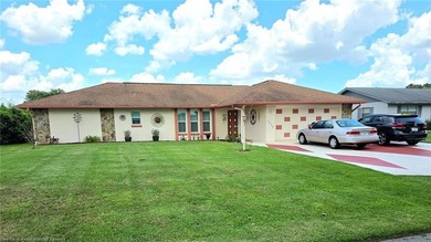 Lake Jackson - Highlands County Home For Sale in Sebring Florida
