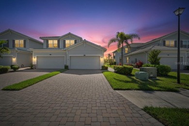 Lake Condo For Sale in Bradenton, Florida