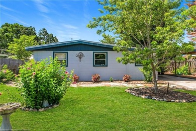 Lake Somerset Home Active Under Contract in Lakeland Florida
