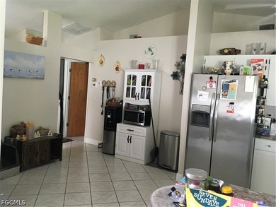 Welcome to this well-maintained 3-bedroom, 2-bath home in the - photo 6