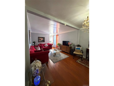 Spacious and well-maintained 1-bedroom co-op located at 325 E - photo 1