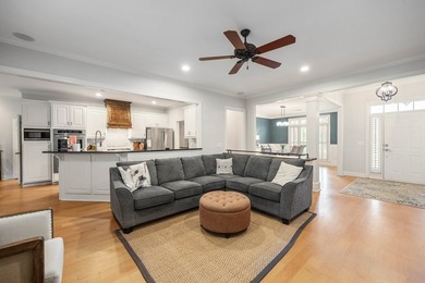 Welcome to 4944 Turnberry Lane in Columbus - a beautifully - photo 12