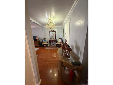 Spacious and well-maintained 1-bedroom co-op located at 325 E - photo 3