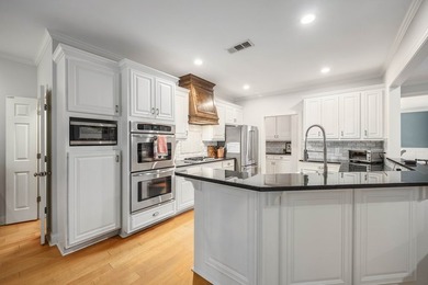 Welcome to 4944 Turnberry Lane in Columbus - a beautifully - photo 18