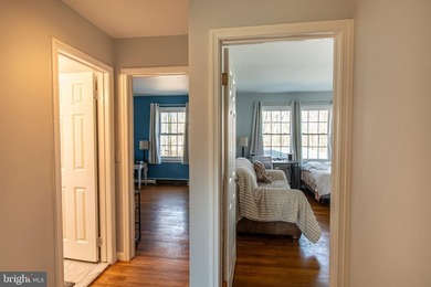 No neighbors, private. Beautifully Updated Split-Level Retreat - photo 22