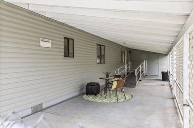 Tucked into a quiet, well maintained neighborhood with low HOA - photo 27