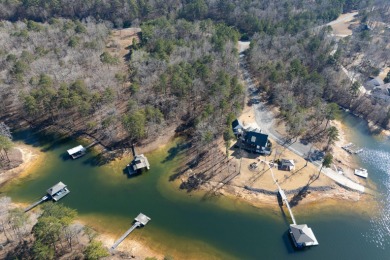 Desirable beautiful wooded level lot(2 acres) w/343' of water - photo 6
