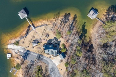 Desirable beautiful wooded level lot(2 acres) w/343' of water - photo 8