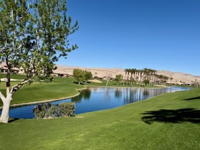 Lake Home Sale Pending in Palm Desert, California