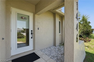 NOT IN A FLOOD ZONE!! This charming single-family house in Cape - photo 4