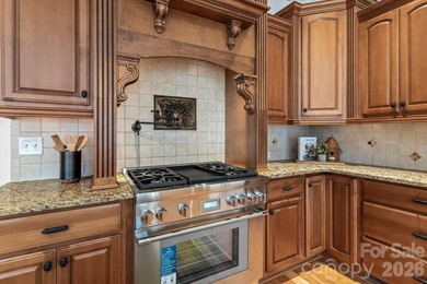 Elegant custom home by Arcadia Builders on 1.3 private acres - photo 13