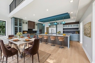 Welcome to an exceptional luxury retreat in sought-after West - photo 14