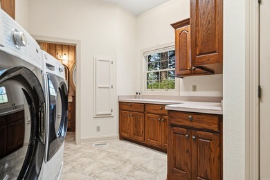 Stunning Home in Desirable Diamante Subdivision! Meticulously - photo 21