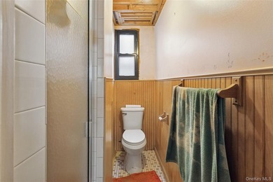 Charming Detached Home with Expansion Potential in Country Club - photo 22