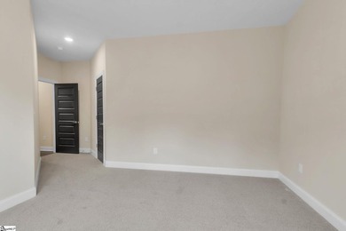 Call Celia Murphy with any questions or your private - photo 25
