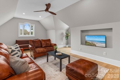 Elegant custom home by Arcadia Builders on 1.3 private acres - photo 33