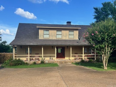 Lake Home For Sale in Hot Springs, Arkansas