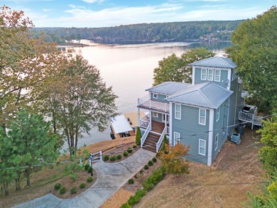 Lewis Smith Lake Home For Sale in Arley Alabama
